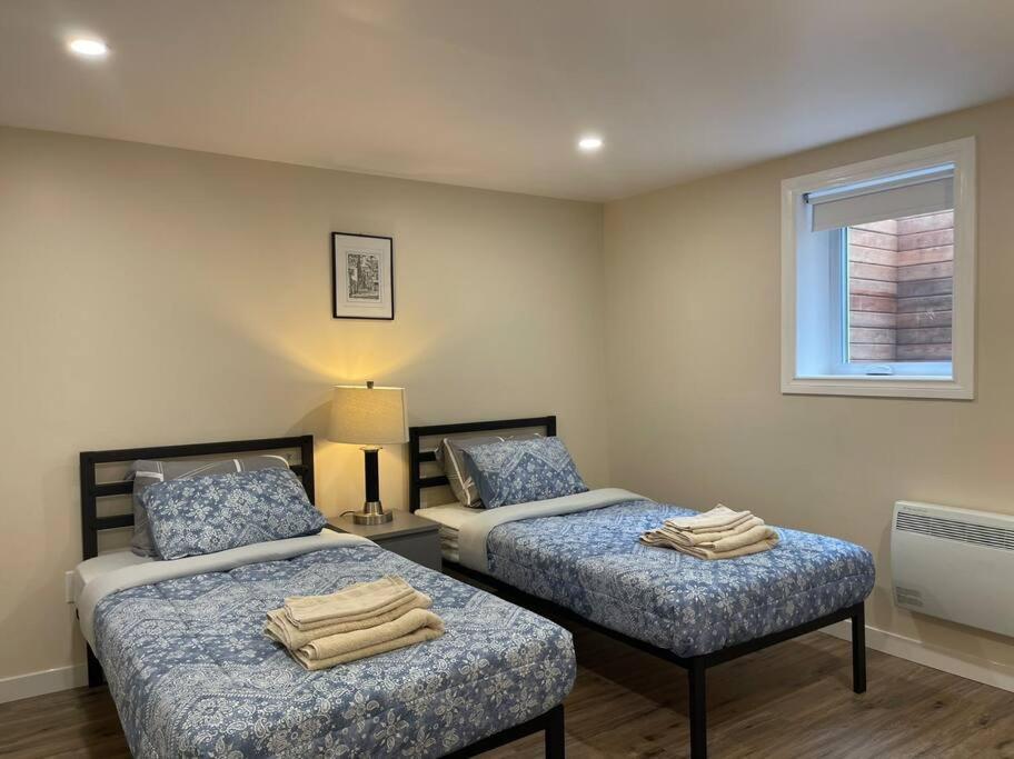 Katie Entire Basement 3 Bedrooms Charlottetown Exterior foto